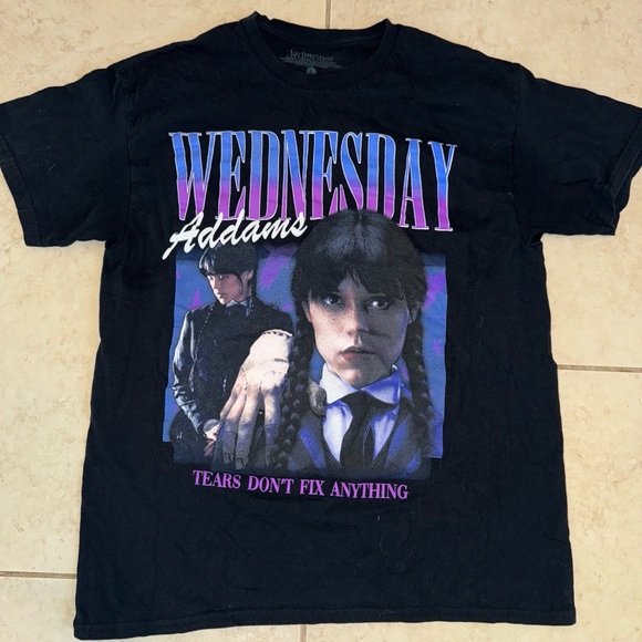 Wednesday Addams * Tears Don’t Fix Anything * T Shirt Dark  Size L  Goth - Picture 4 of 4